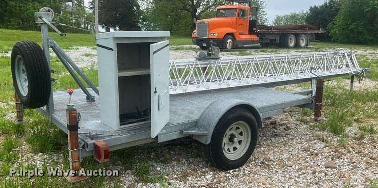 image for item LI9713 2006 Glen Martin Engineering  radio tower trailer