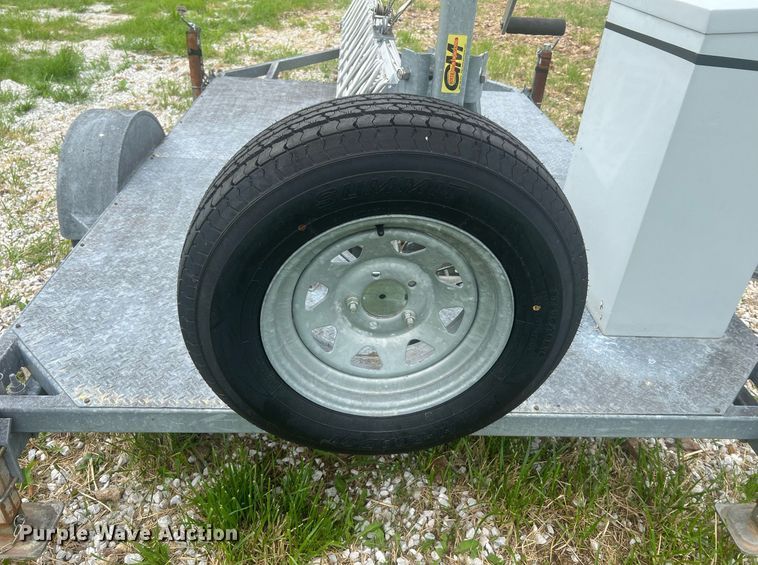 image for item LI9713 2006 Glen Martin Engineering  radio tower trailer