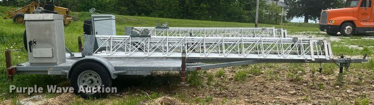 image for item LI9714 2006 Glen Martin Engineering  radio tower trailer