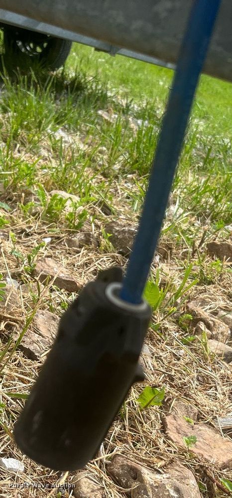 image for item LI9714 2006 Glen Martin Engineering  radio tower trailer