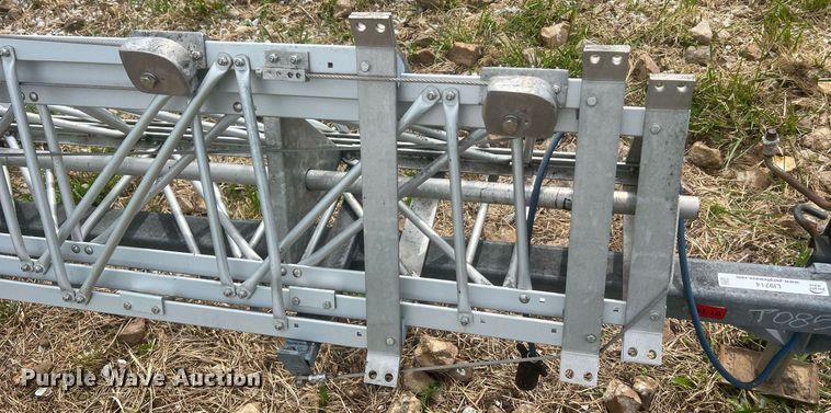 image for item LI9714 2006 Glen Martin Engineering  radio tower trailer