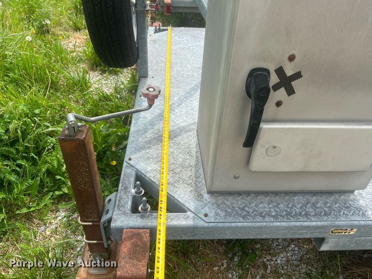 image for item LI9714 2006 Glen Martin Engineering  radio tower trailer