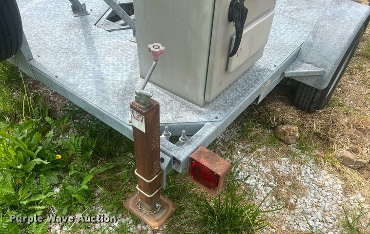 image for item LI9714 2006 Glen Martin Engineering  radio tower trailer