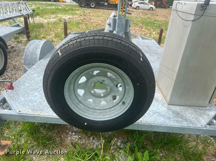 image for item LI9714 2006 Glen Martin Engineering  radio tower trailer