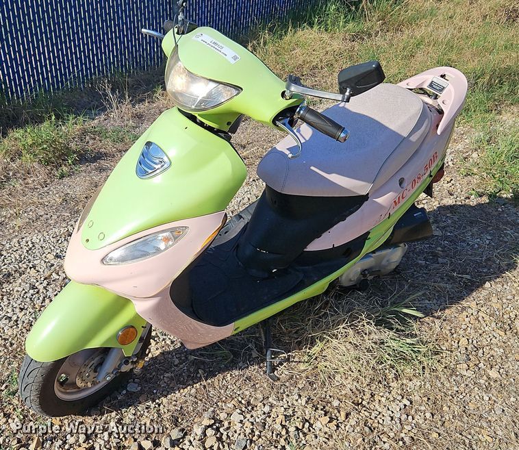 image for item LM9125 2008 BENZHOU MC-08-50B  motorcycle