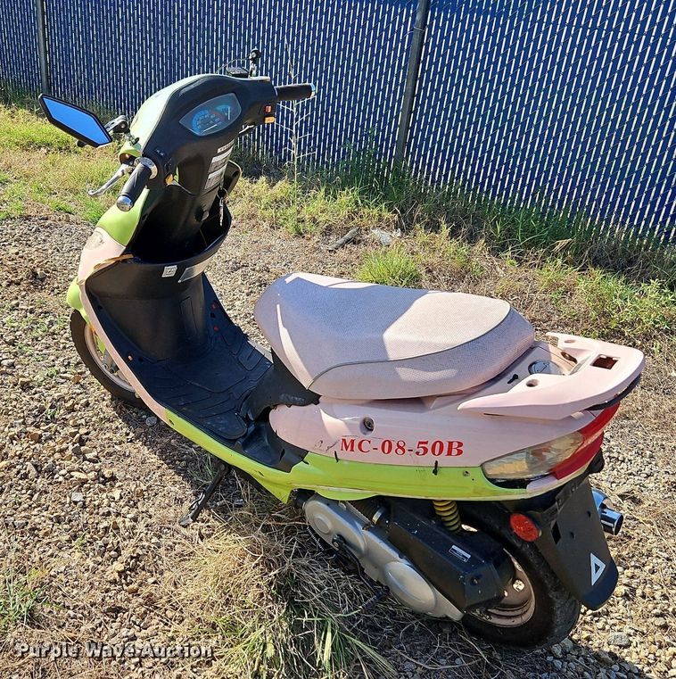 image for item LM9125 2008 BENZHOU MC-08-50B  motorcycle