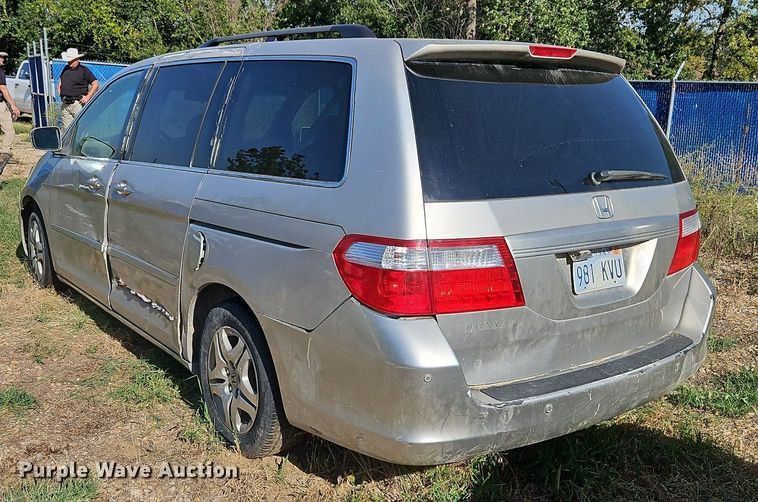 image for item LM9126 2006 Honda Odyssey  van