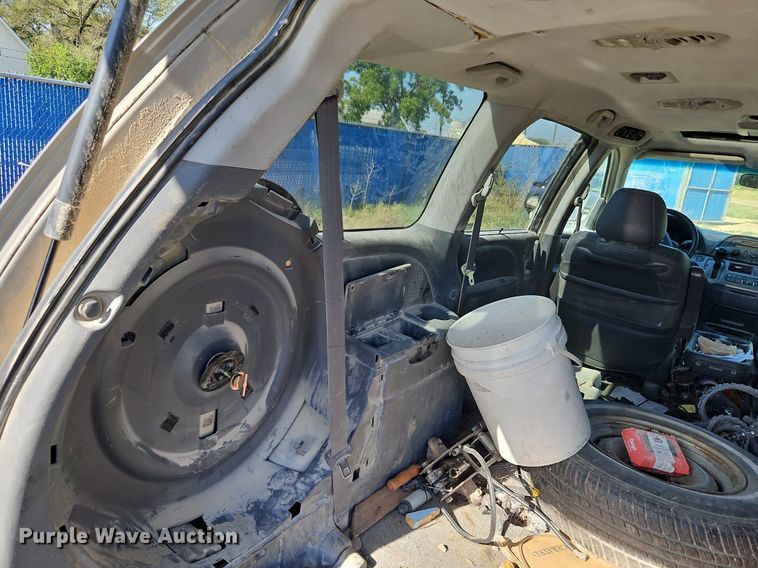 image for item LM9126 2006 Honda Odyssey  van