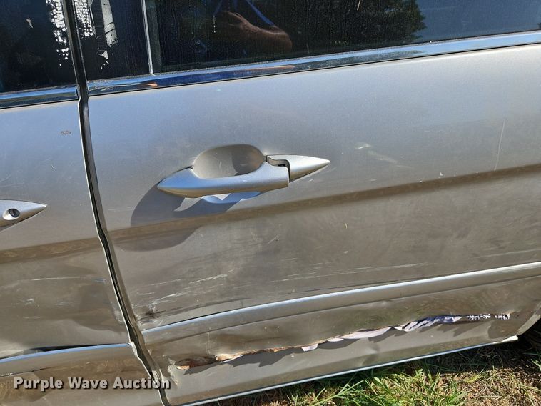 image for item LM9126 2006 Honda Odyssey  van