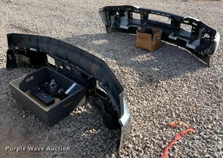 image for item LN9034 (2) 2023 Ford F250 front bumpers