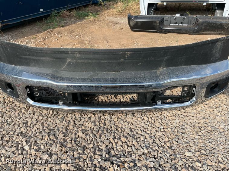 image for item LN9034 (2) 2023 Ford F250 front bumpers