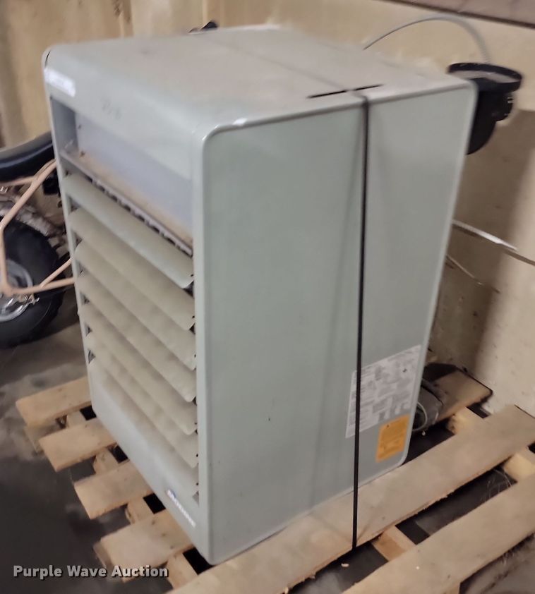 image for item LO9134 Modine PDP200AE0130  heater