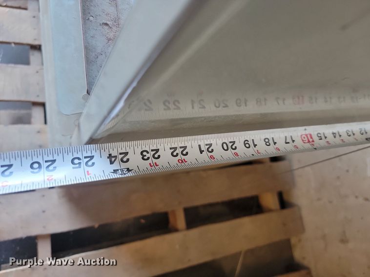 image for item LO9134 Modine PDP200AE0130  heater