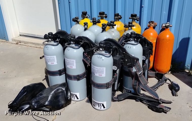 image for item LP9671 (17) SCBA tanks
