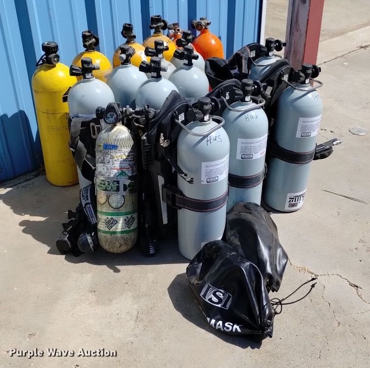image for item LP9671 (17) SCBA tanks