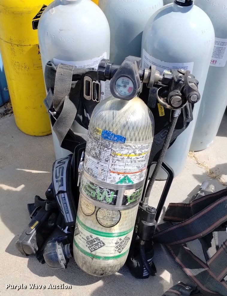 image for item LP9671 (17) SCBA tanks