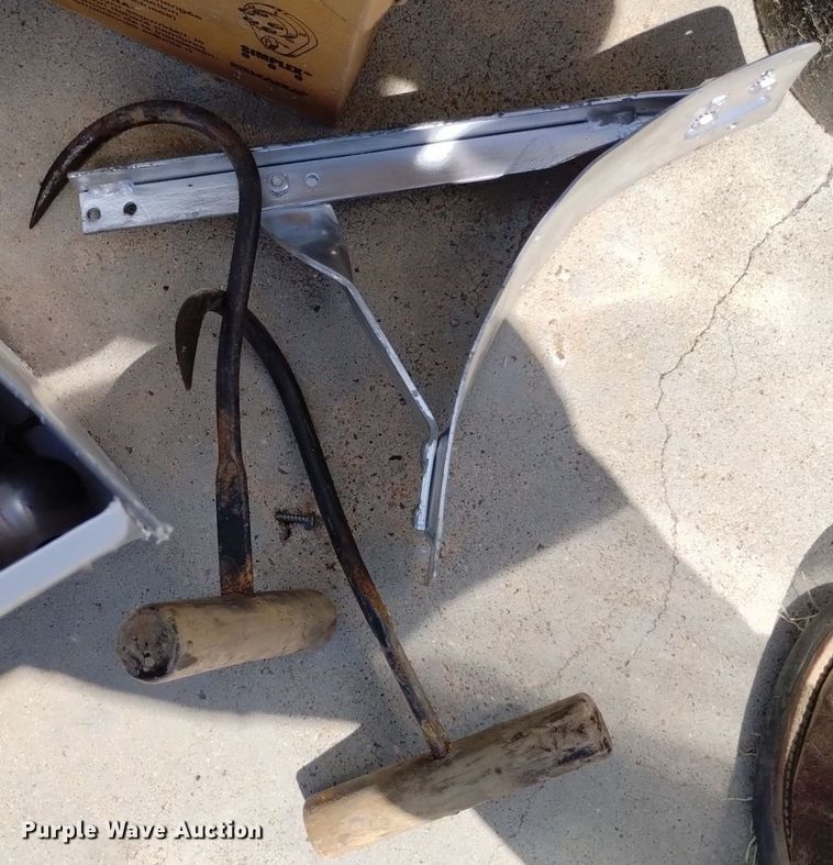 image for item LP9674 Tools