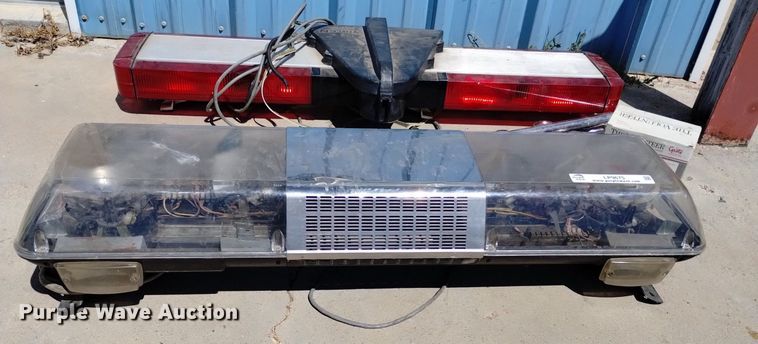 image for item LP9675 (2) light bars