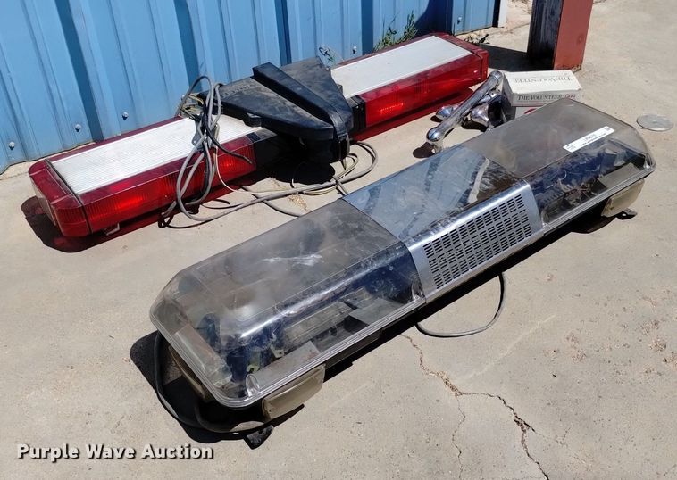 image for item LP9675 (2) light bars