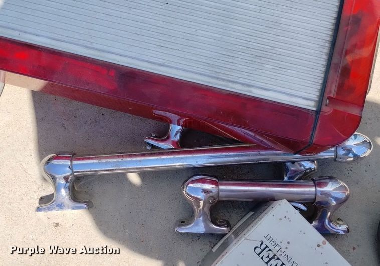 image for item LP9675 (2) light bars