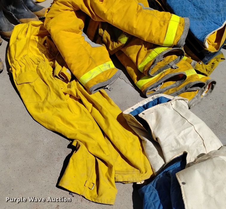 image for item LP9676 Fire fighting equipment