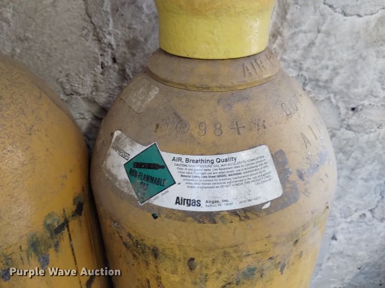 image for item LP9693 (6) oxygen tanks