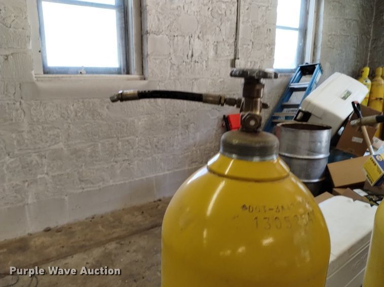 image for item LP9694 Furnas  SBCA filling pump