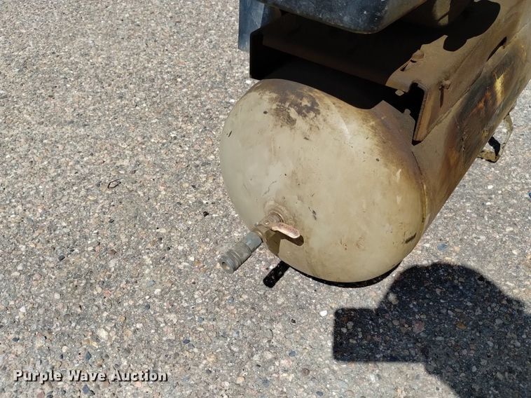 image for item LP9695 (2) air compressors