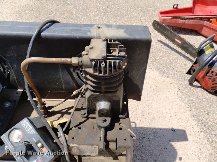 image for item LP9695 (2) air compressors