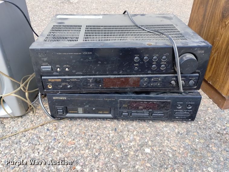 image for item LP9701 Audio equipment