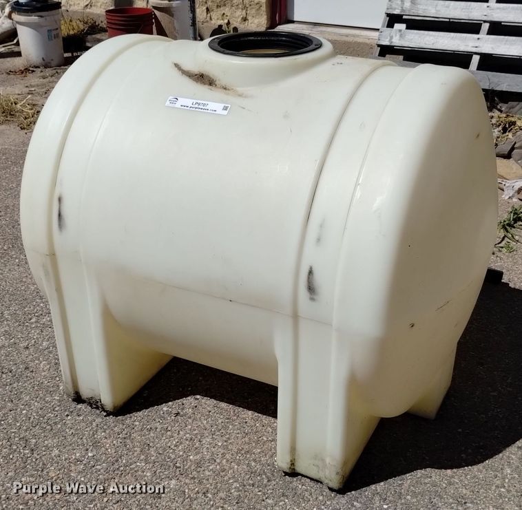 image for item LP9707 (2) poly tanks