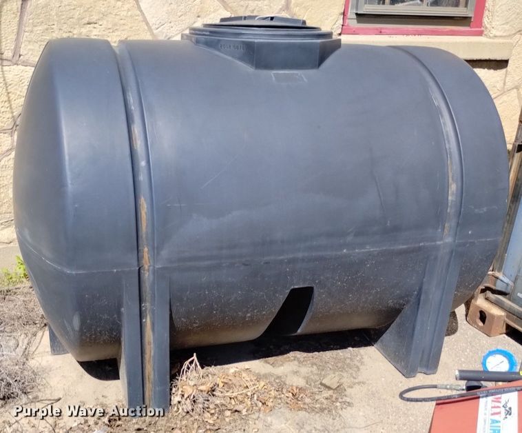 image for item LP9707 (2) poly tanks