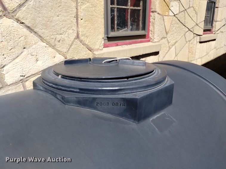 image for item LP9707 (2) poly tanks