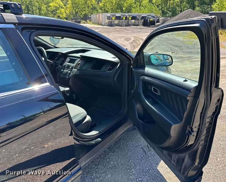 image for item LQ9005 2013 Ford Taurus Police Interceptor