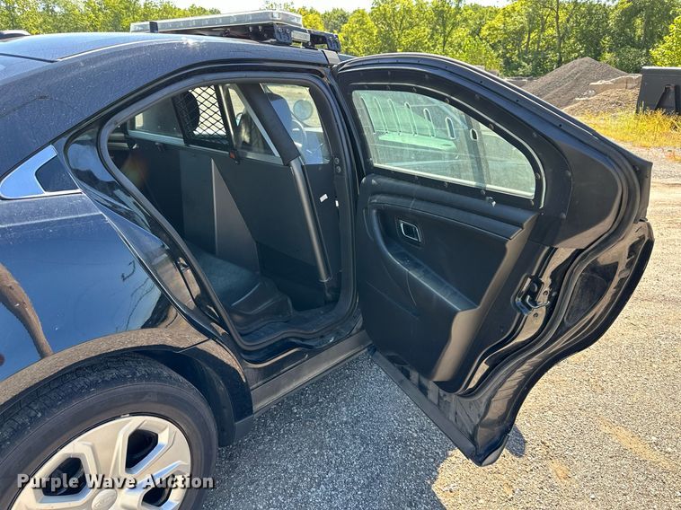 image for item LQ9005 2013 Ford Taurus Police Interceptor