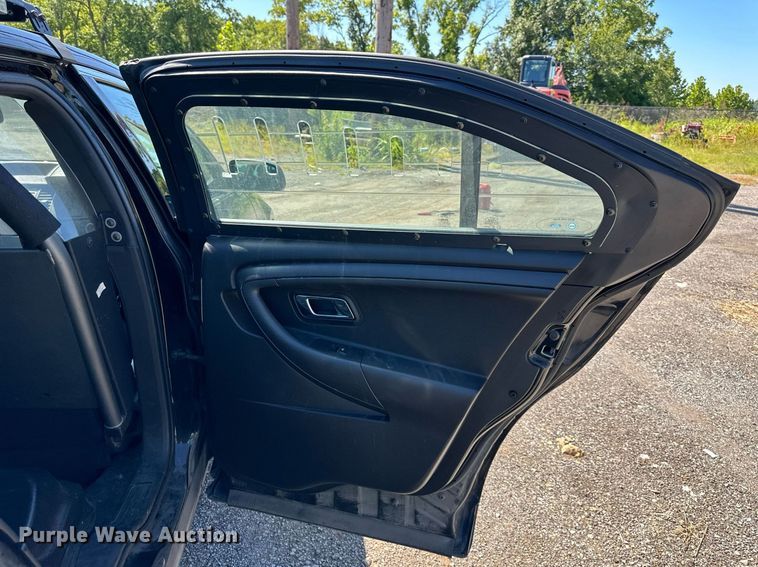 image for item LQ9005 2013 Ford Taurus Police Interceptor