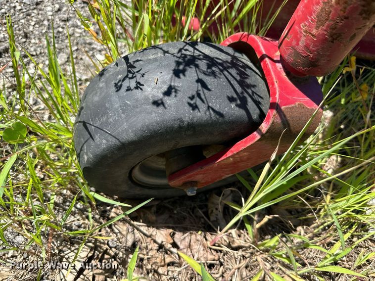 image for item LQ9007 Toro Grandstand 74518  ZTR lawn mower