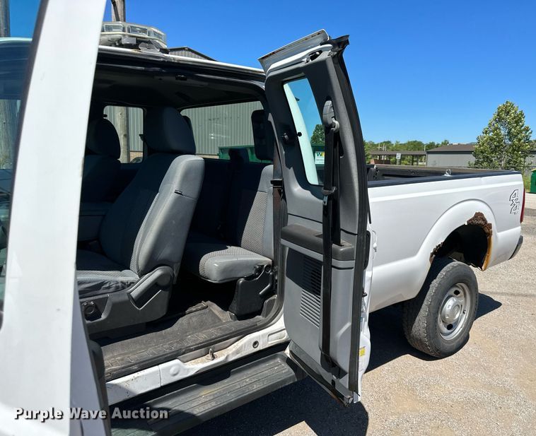 image for item LQ9013 2012 Ford F350 Super Duty  SuperCab pickup truck