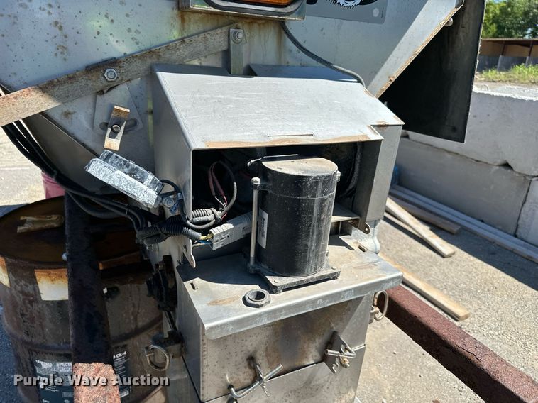 image for item LQ9013 2012 Ford F350 Super Duty  SuperCab pickup truck