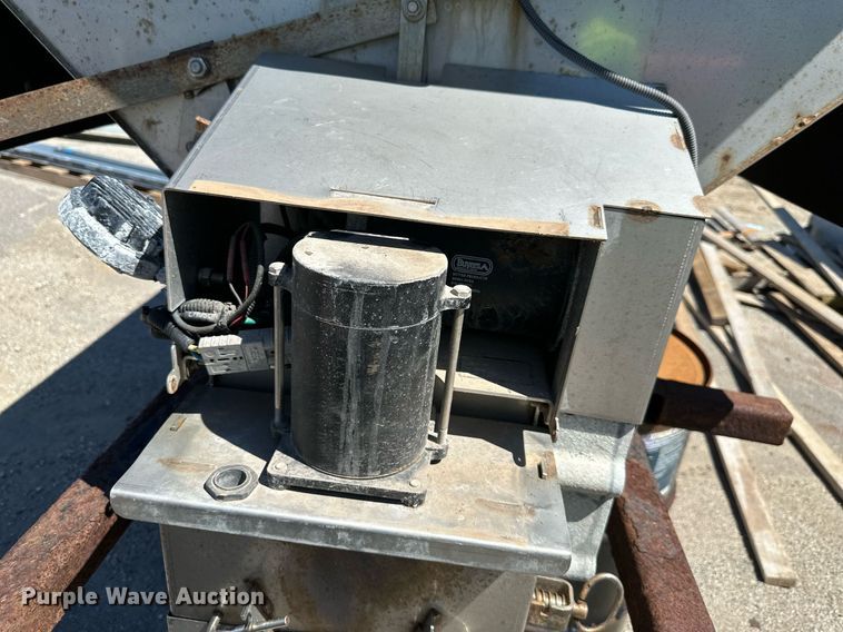 image for item LQ9013 2012 Ford F350 Super Duty  SuperCab pickup truck