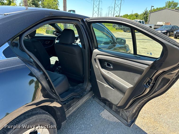 image for item LQ9014 2016 Ford Taurus Police Interceptor