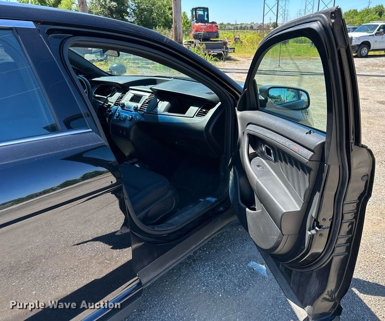 image for item LQ9014 2016 Ford Taurus Police Interceptor