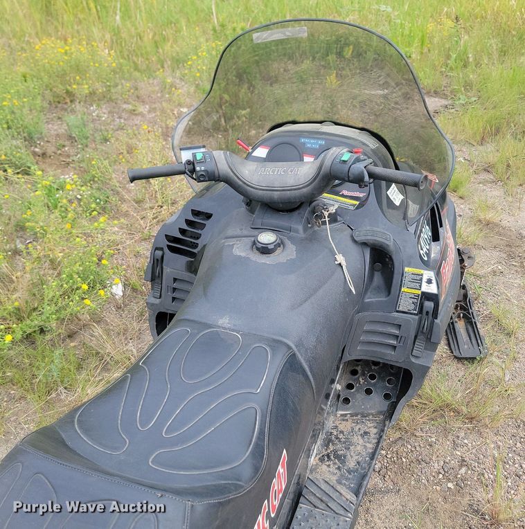 image for item LQ9114 2006 Arctic Cat 660  snowmobile