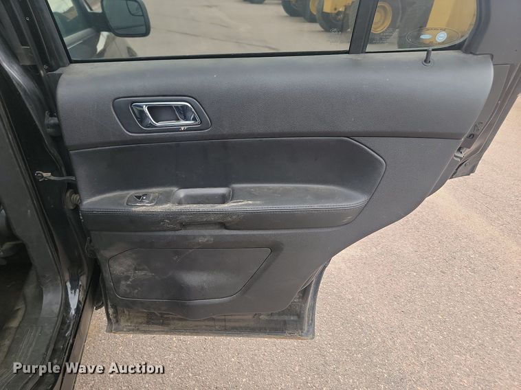 image for item LQ9115 2013 Ford Explorer Police Interceptor  SUV