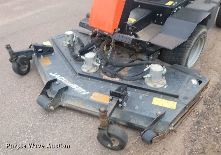 image for item LQ9116 Jacobsen Turfcat 628D  lawn mower