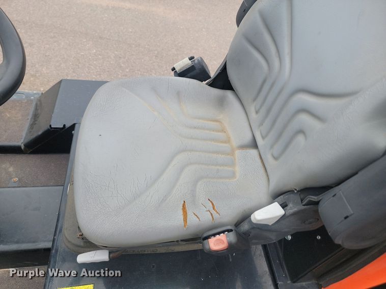 image for item LQ9116 Jacobsen Turfcat 628D  lawn mower