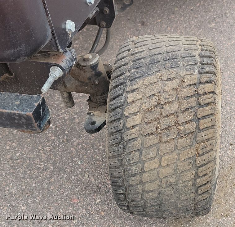 image for item LQ9116 Jacobsen Turfcat 628D  lawn mower