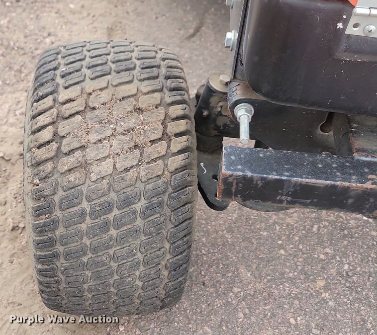 image for item LQ9116 Jacobsen Turfcat 628D  lawn mower