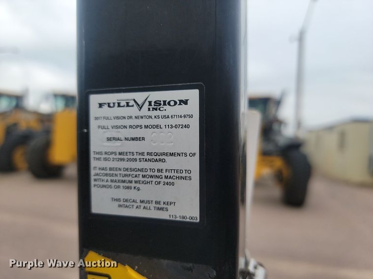 image for item LQ9116 Jacobsen Turfcat 628D  lawn mower