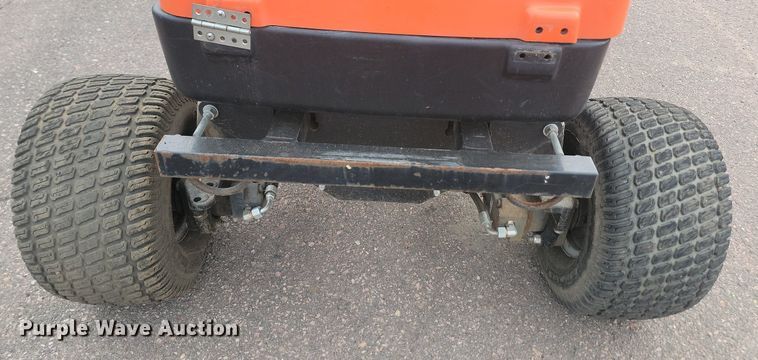 image for item LQ9117 Jacobsen Turfcat 628D  lawn mower